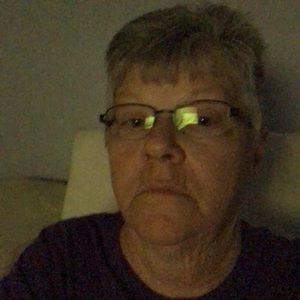 Meet your Posher, Claudia